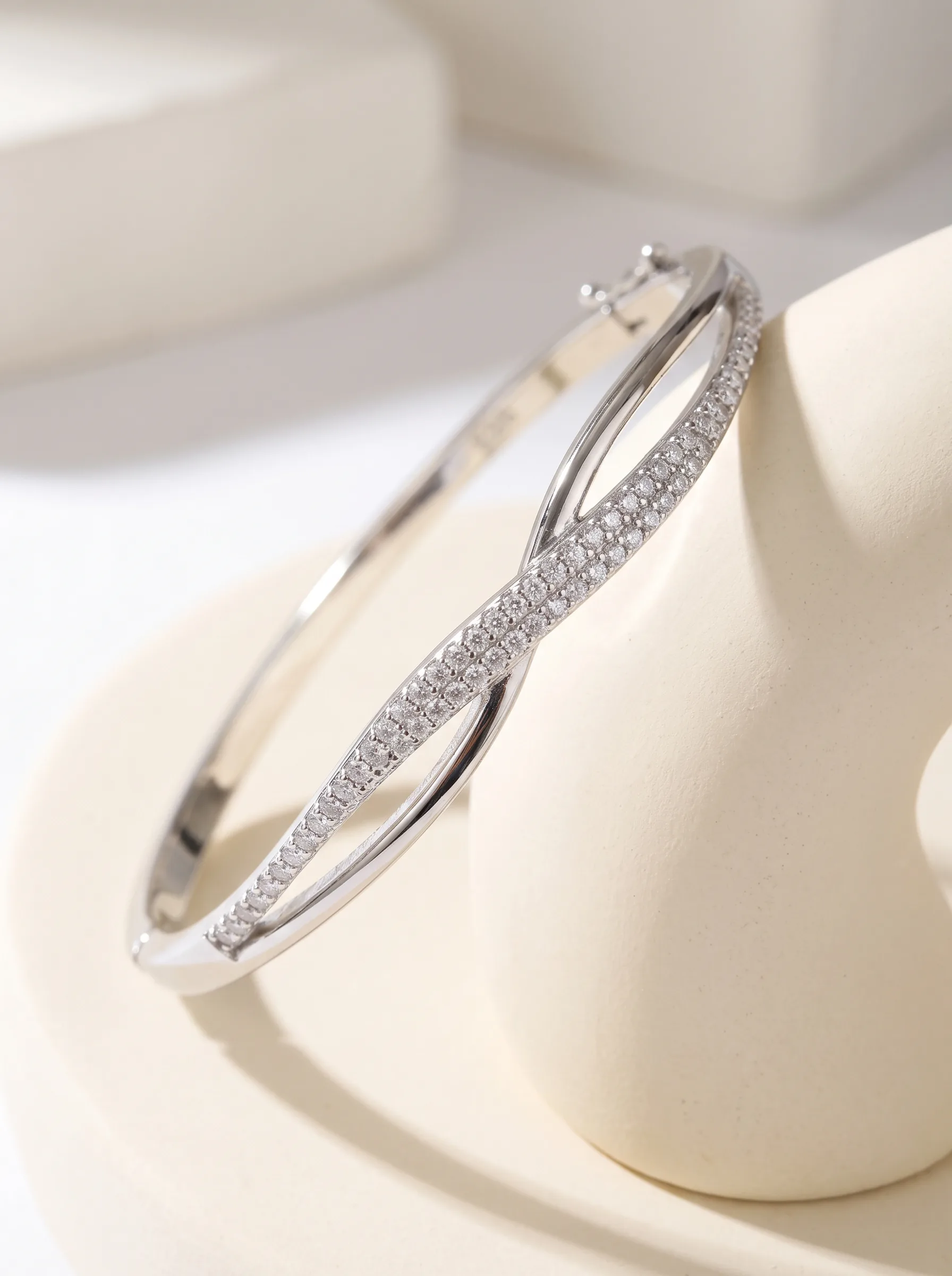 Flow stick bracelet — view 3