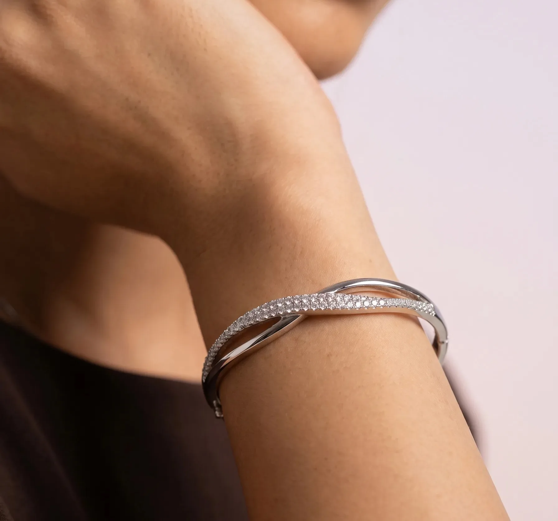 Flow stick bracelet — view 1