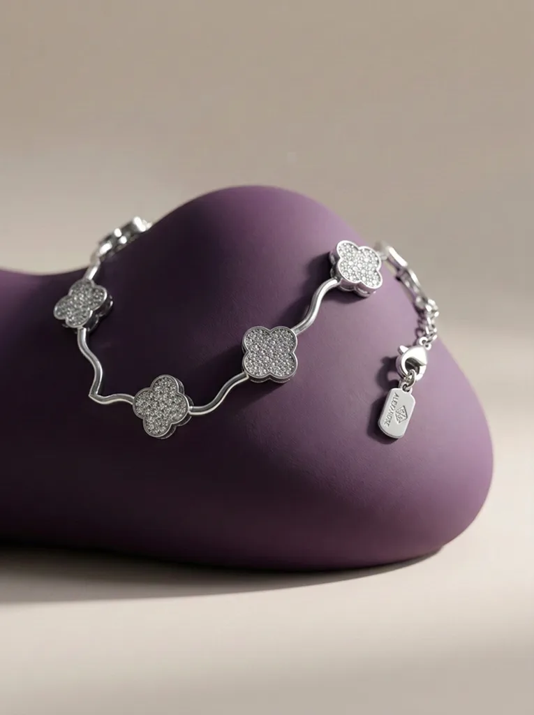 Tender Flower Bracelet