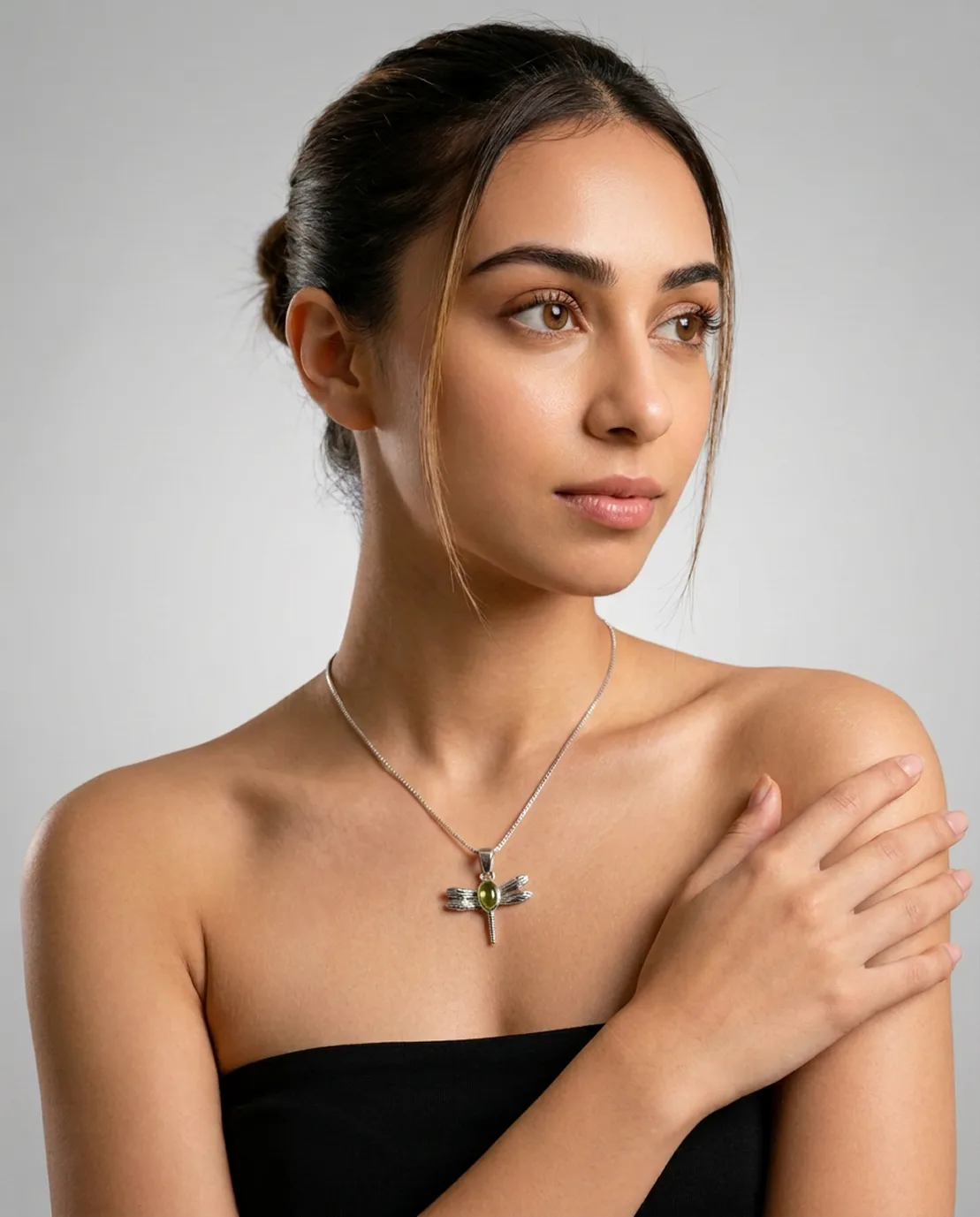Aurellia Pendant — view 5